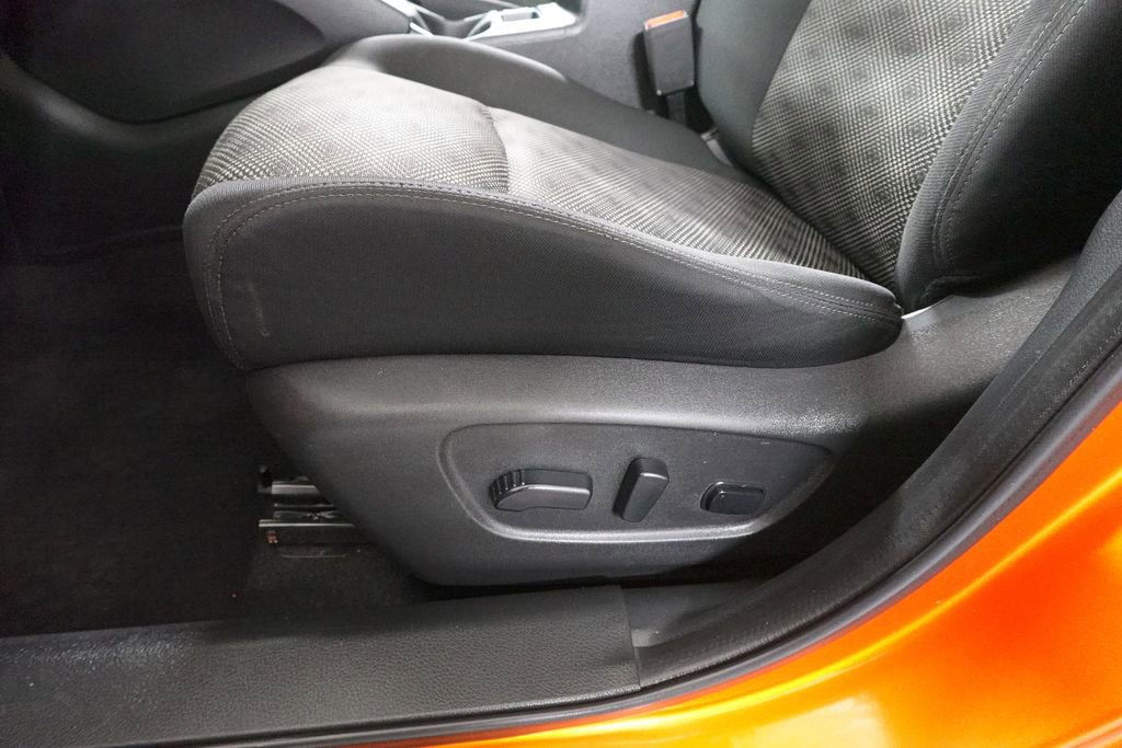 Used 2021 Nissan Rogue Sport SV image 11