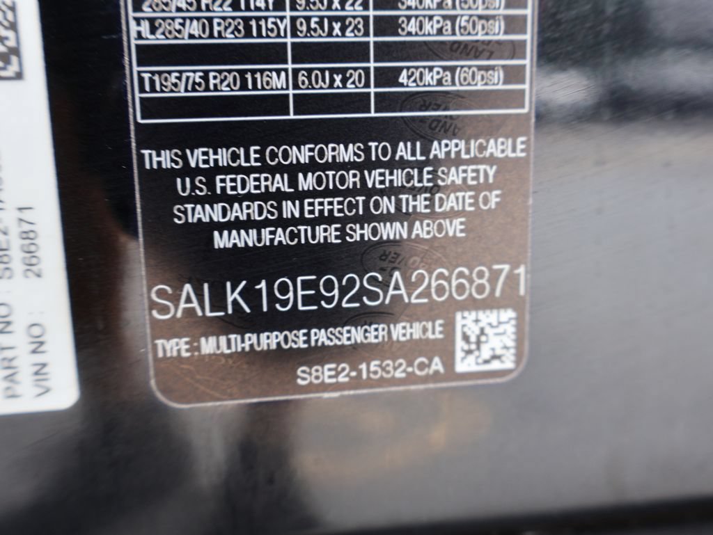 Certified 2025 Land Rover Range Rover Autobiography AWD/4WD image 42