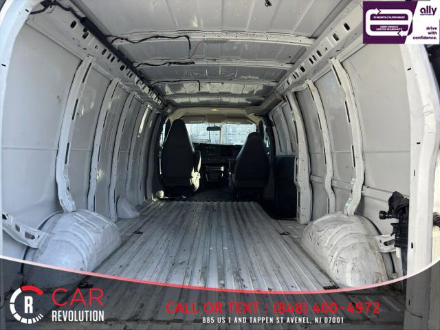 Used 2023 GMC Savana 2500 Extended w/ Driver Convenience Package RWD image 7
