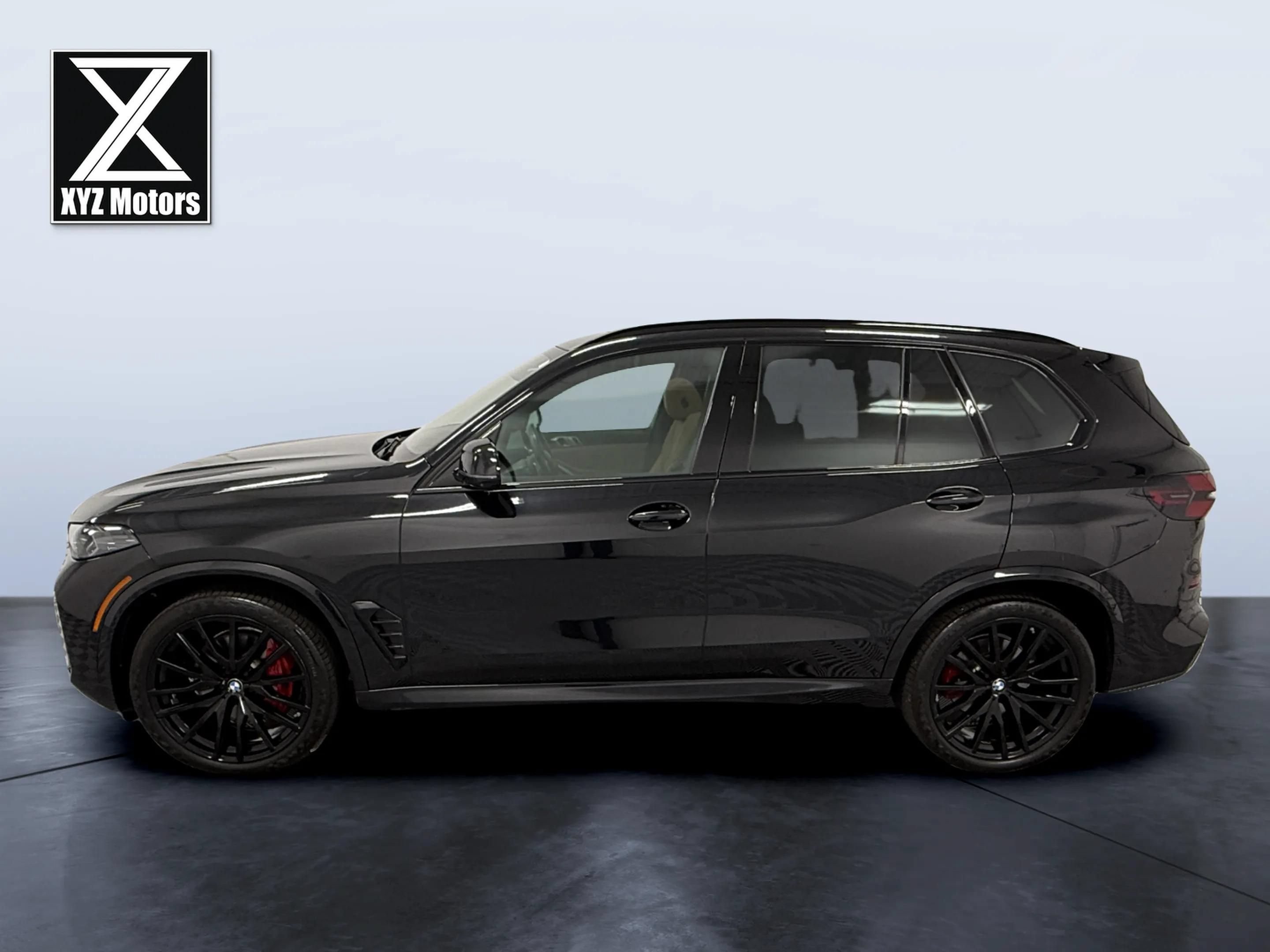 Used 2024 BMW X5 xDrive40i AWD/4WD image 3