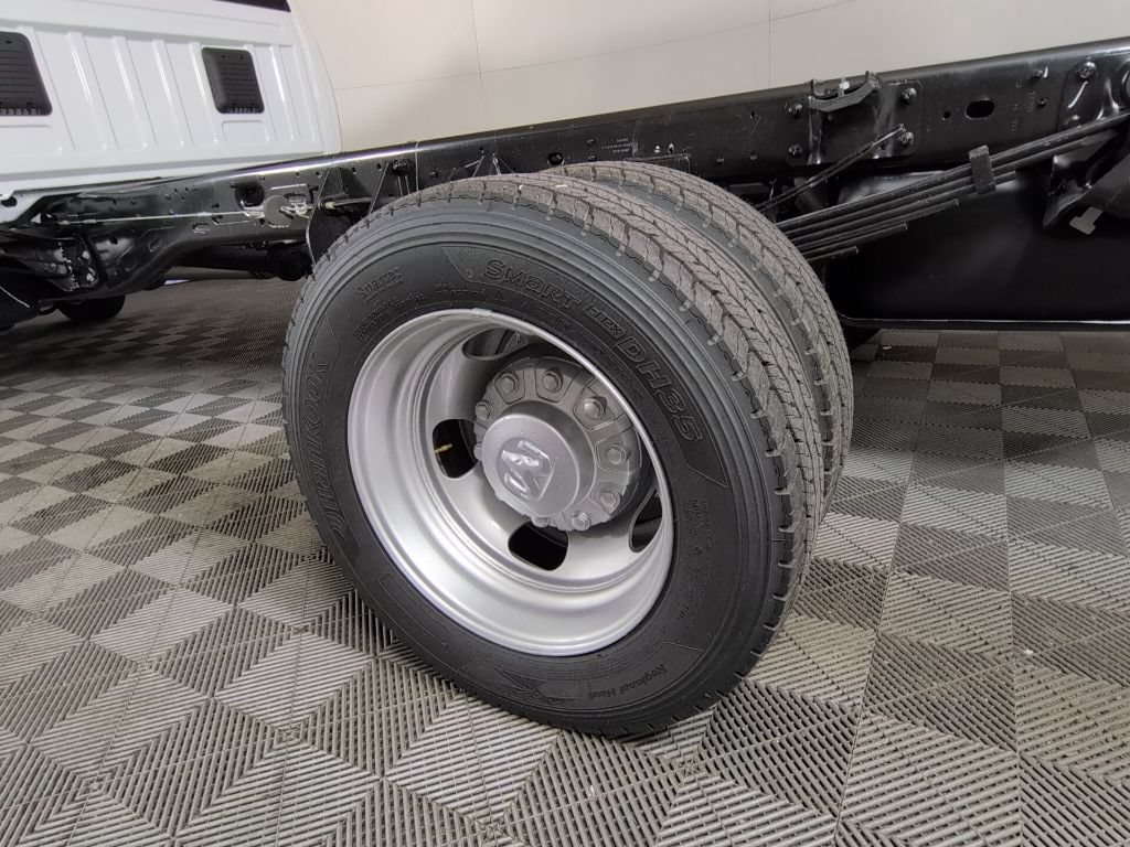 New 2026 RAM 5500 Tradesman AWD/4WD image 10