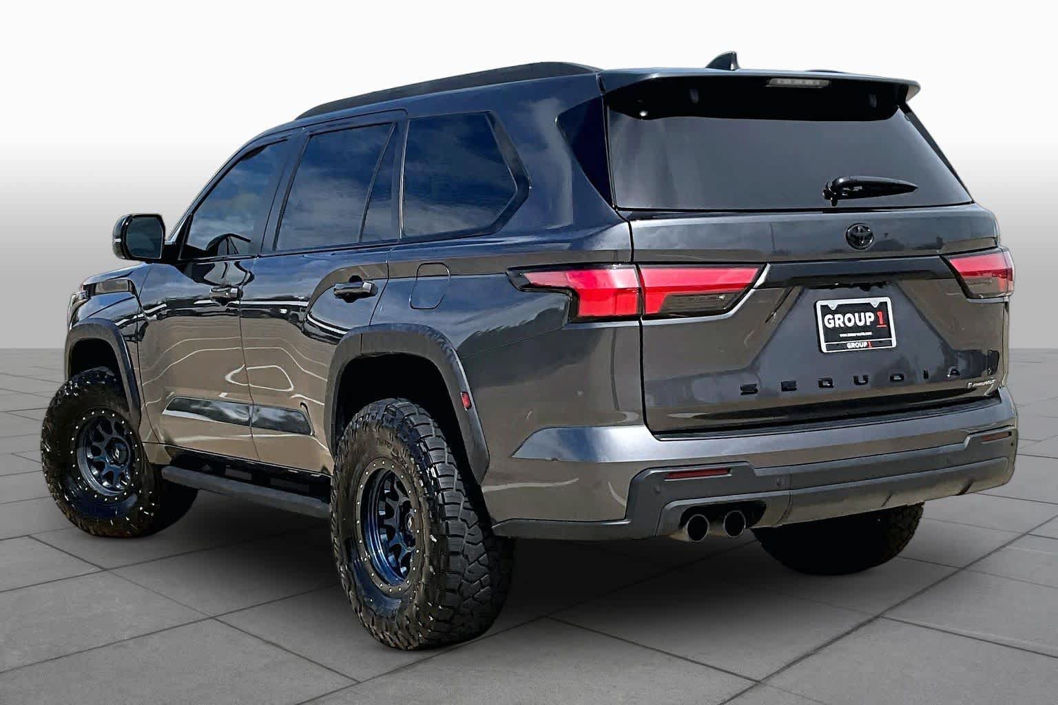 Used 2025 Toyota Sequoia TRD Pro AWD/4WD image 12