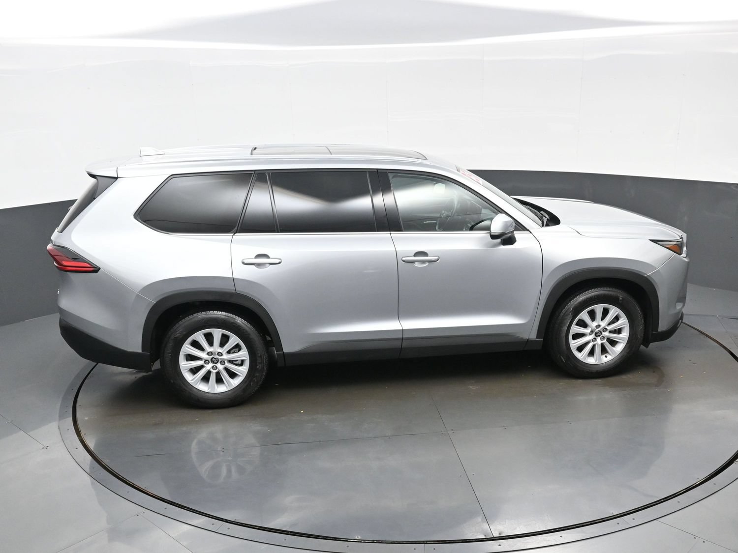Used 2025 Toyota Grand Highlander FWD image 44