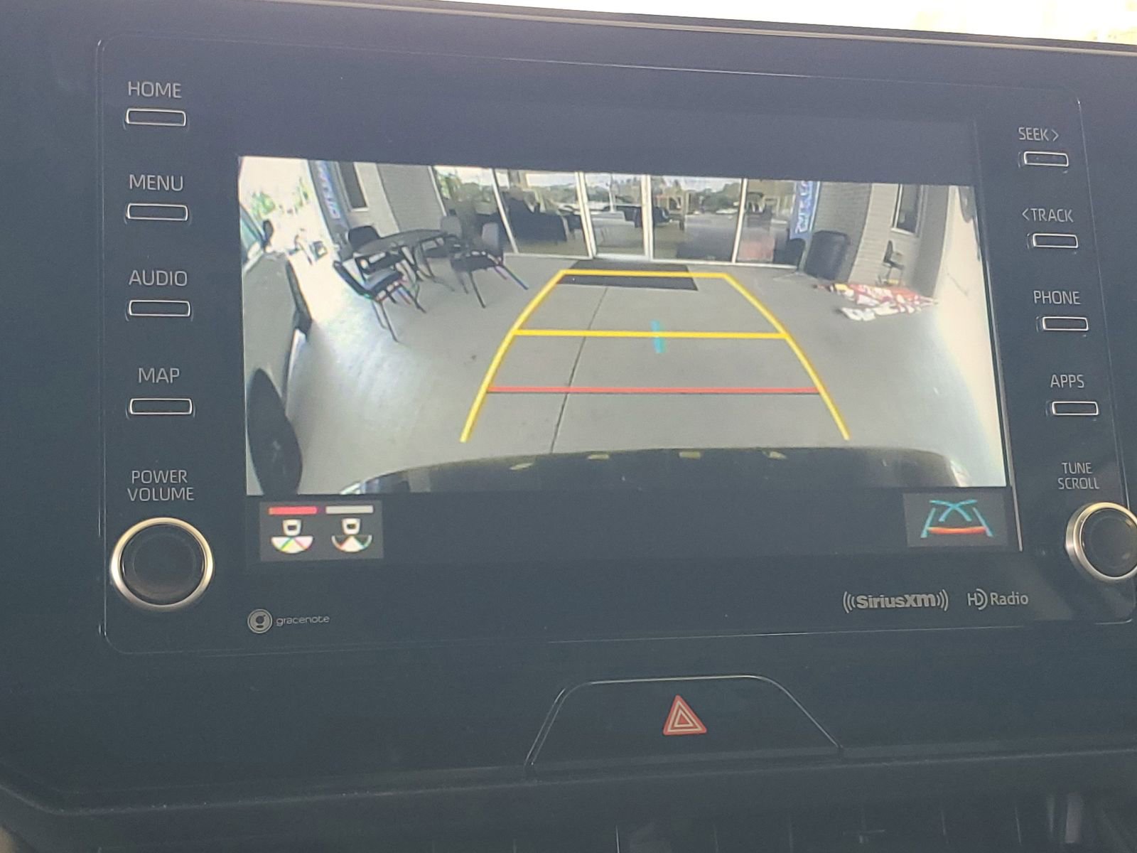 Used 2021 Toyota Venza XLE w/ Carpet Mat Package (TMS) image 17