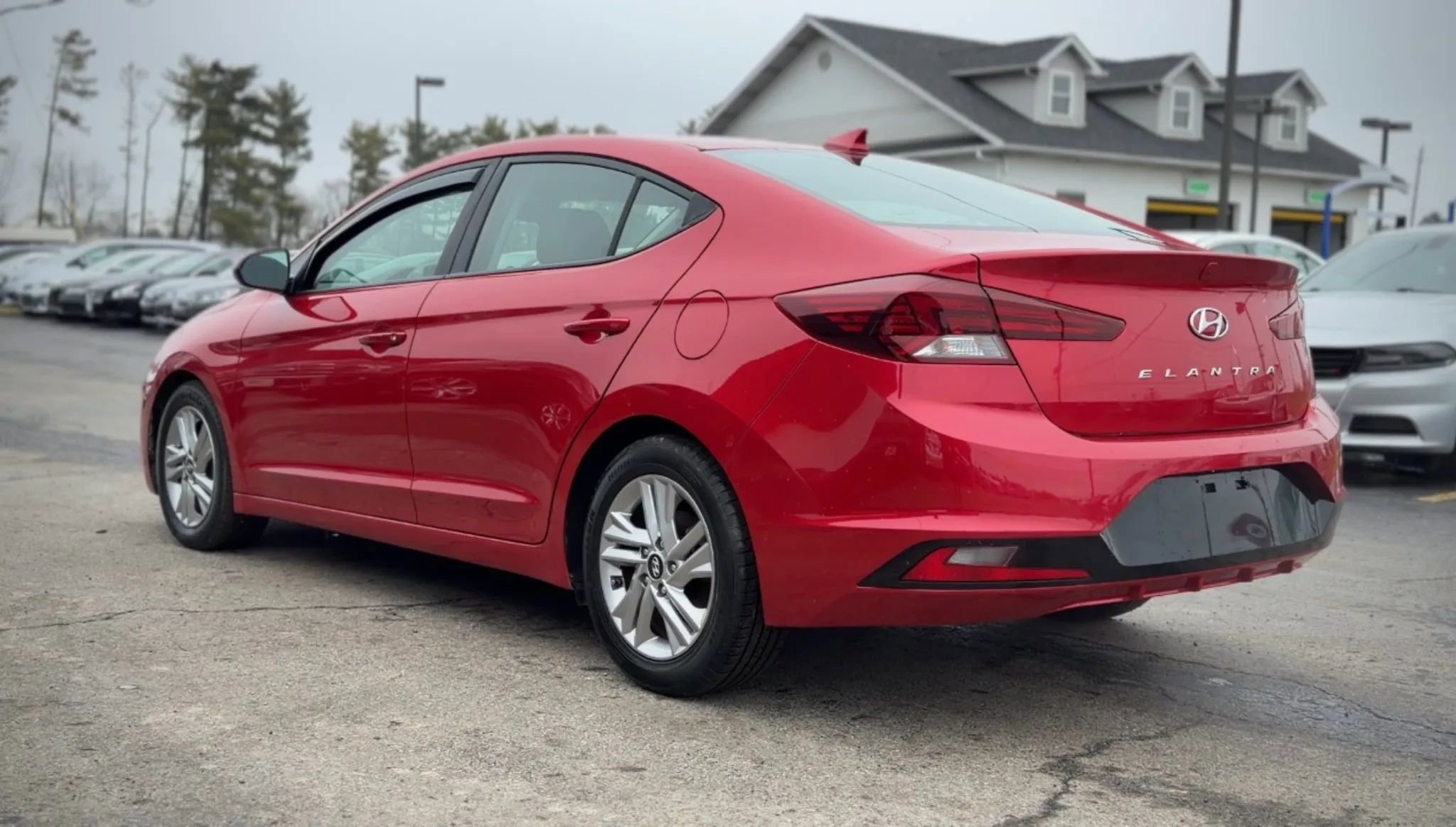 Used 2020 Hyundai Elantra SEL FWD image 5