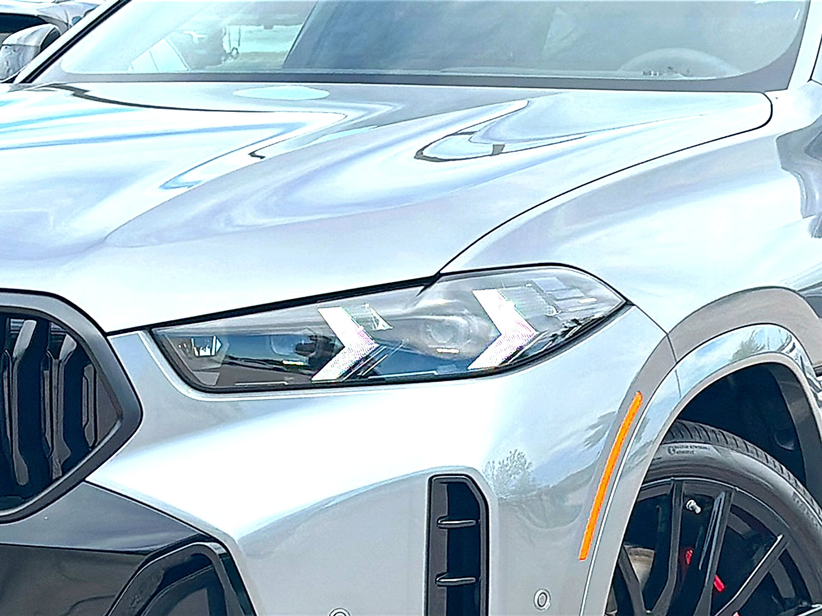 New 2027 BMW X6 xDrive40i w/ Climate Comfort Package AWD/4WD image 4