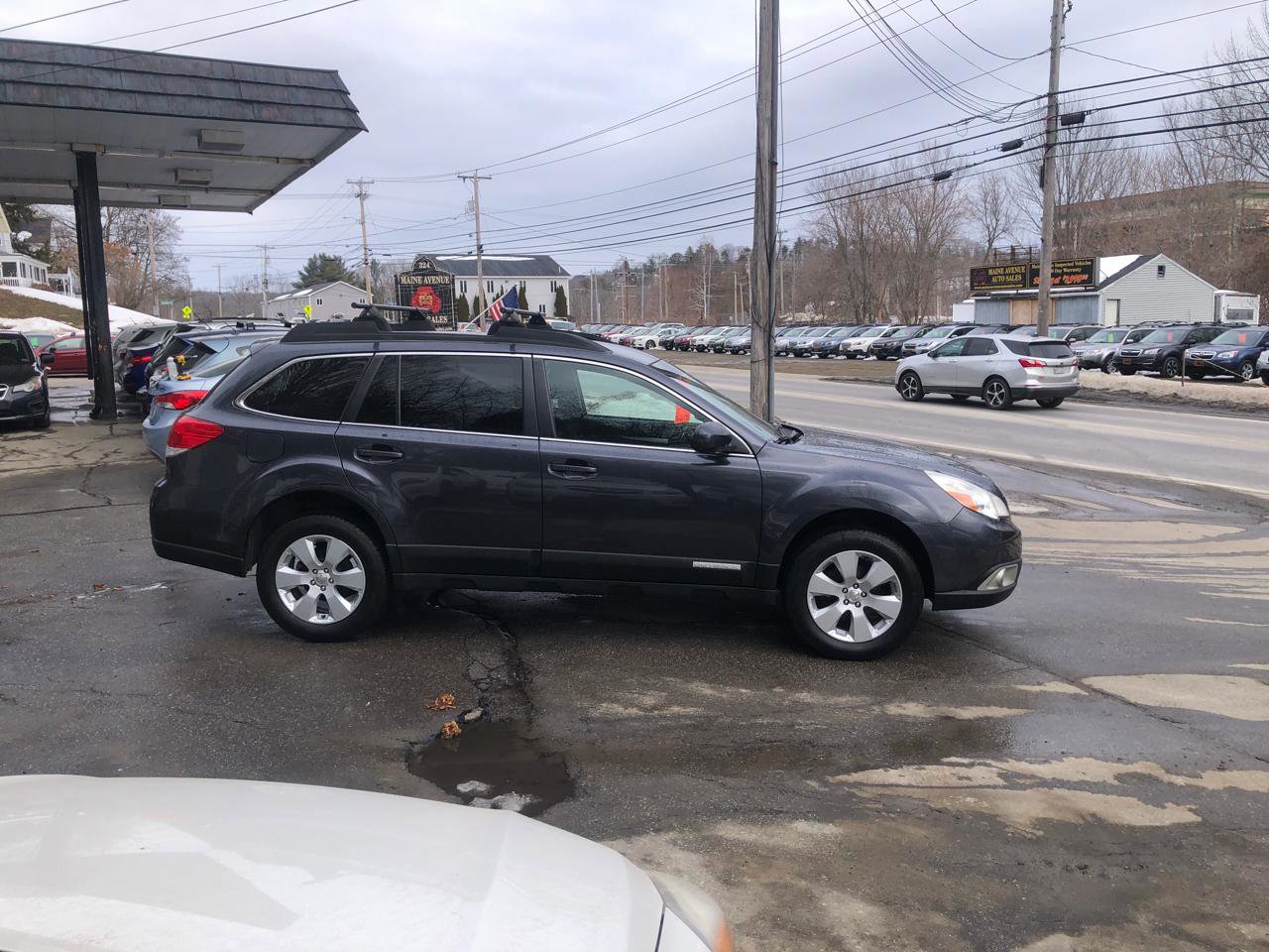 Used 2012 Subaru Outback 2.5i Premium w/ All-Weather Pkg image 4