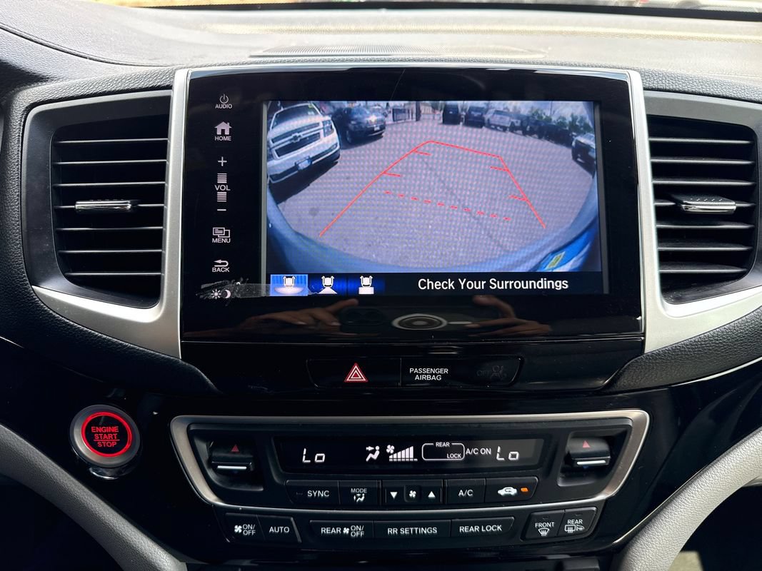 Used 2017 Honda Pilot Touring image 21