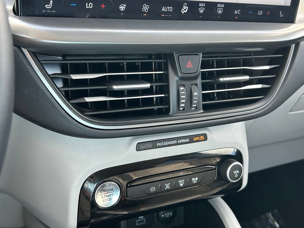 New 2023 Ford Escape SE FWD image 35