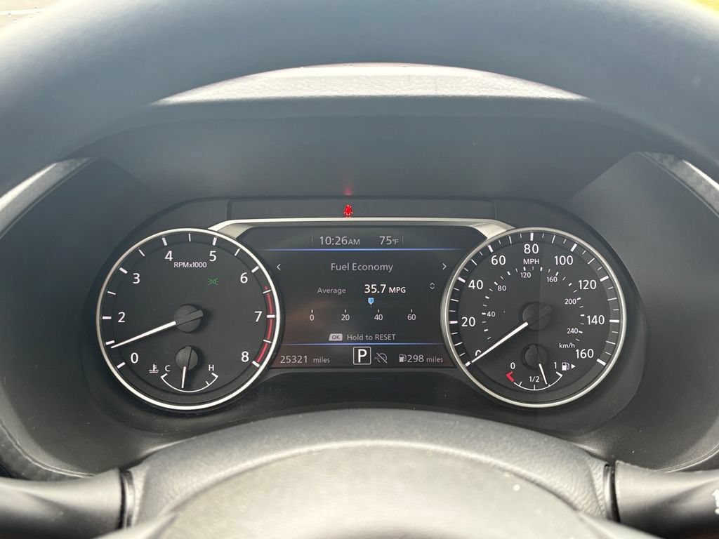 Used 2025 Nissan Sentra SV FWD image 13