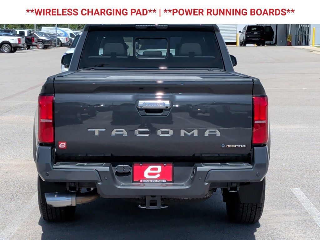 Used 2025 Toyota Tacoma Limited AWD/4WD image 7