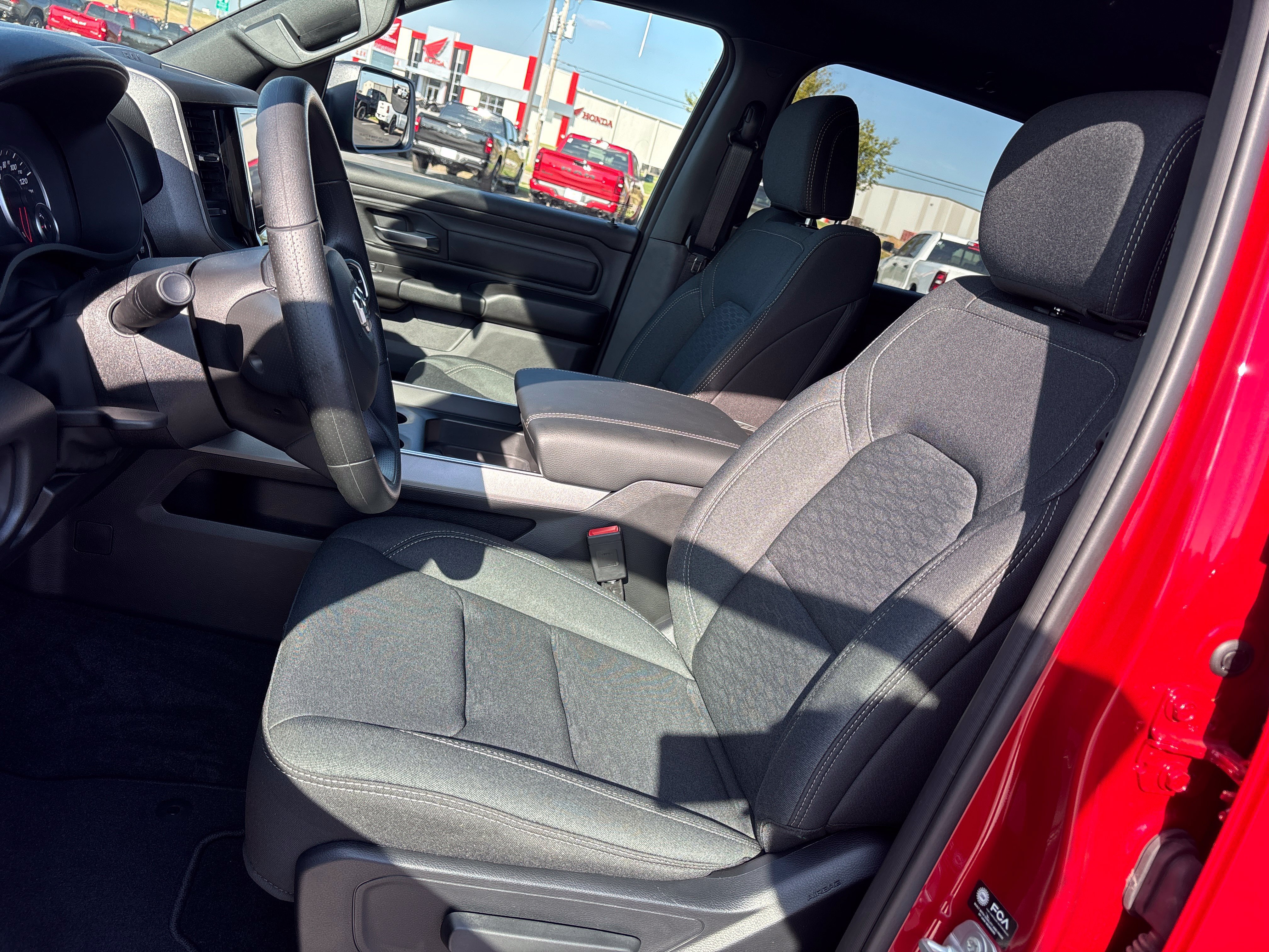 New 2027 RAM 1500 Express AWD/4WD image 9
