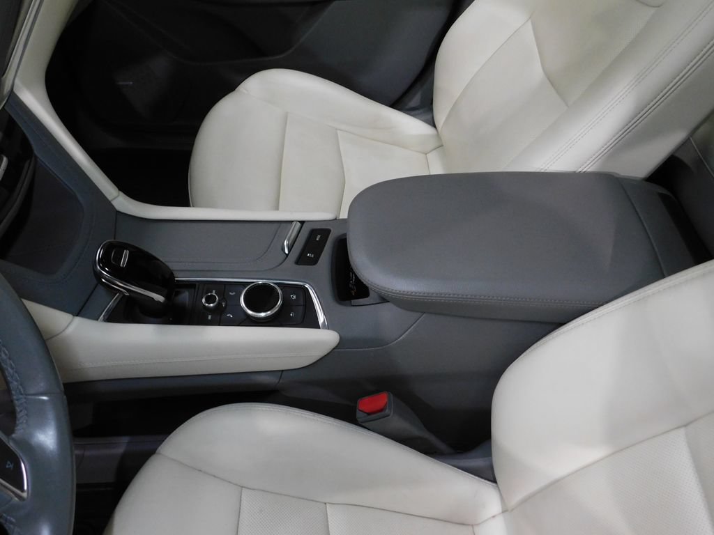 Used 2021 Cadillac XT5 Premium Luxury AWD/4WD image 29
