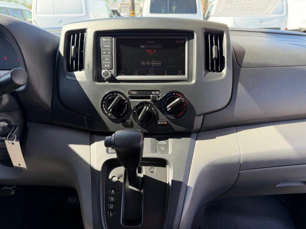 Used 2021 Nissan NV200 S FWD image 32