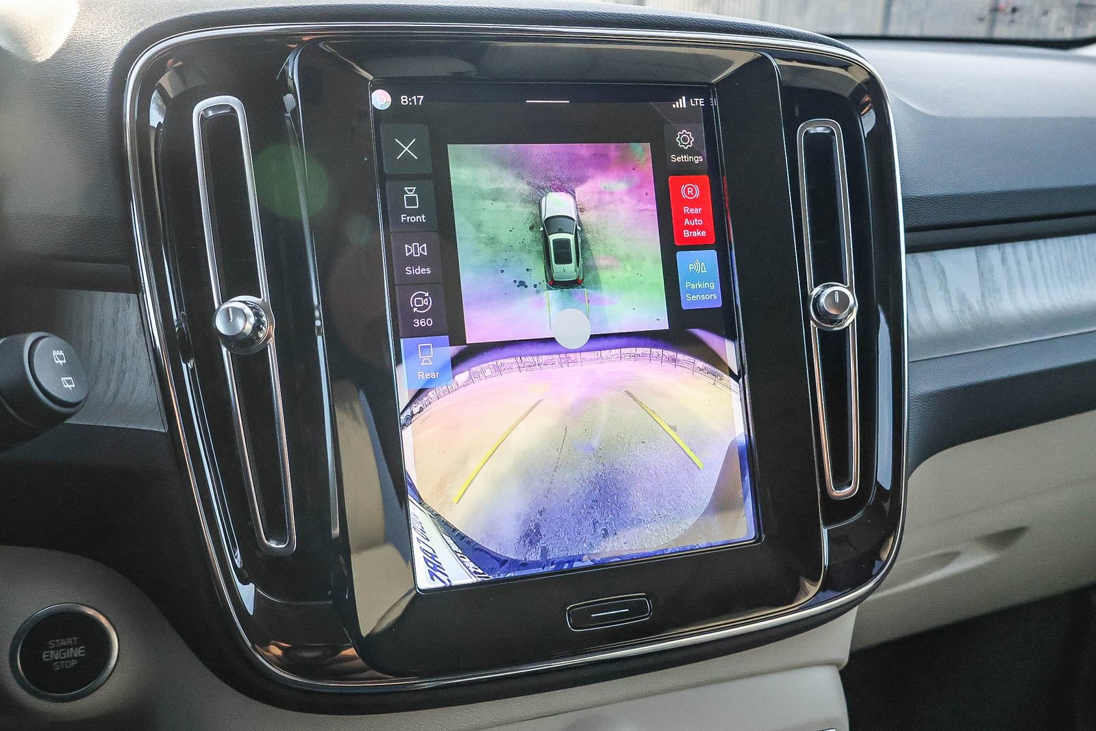 New 2026 Volvo XC40 B4 Plus w/ Climate Package FWD image 37