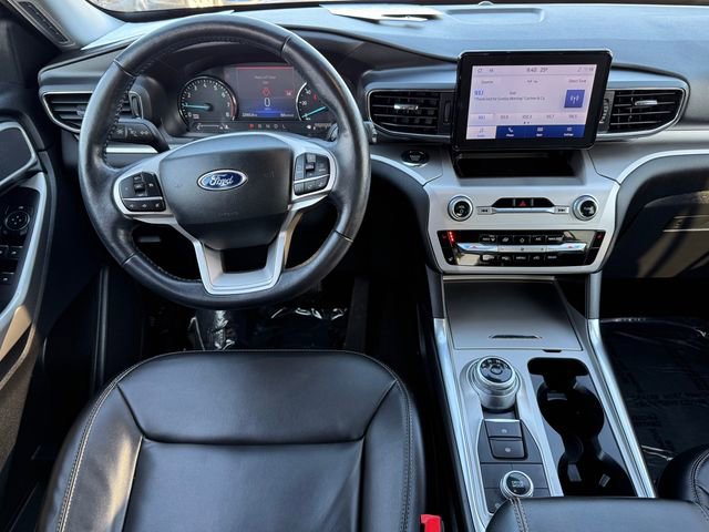 Certified 2022 Ford Explorer XLT w/ Equipment Group 202A image 8