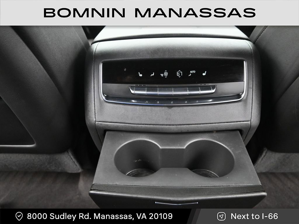 Used 2024 Cadillac Escalade ESV Premium Luxury AWD/4WD image 20