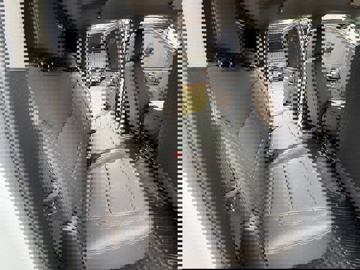 Used 2024 GMC Sierra 3500 Pro image 23