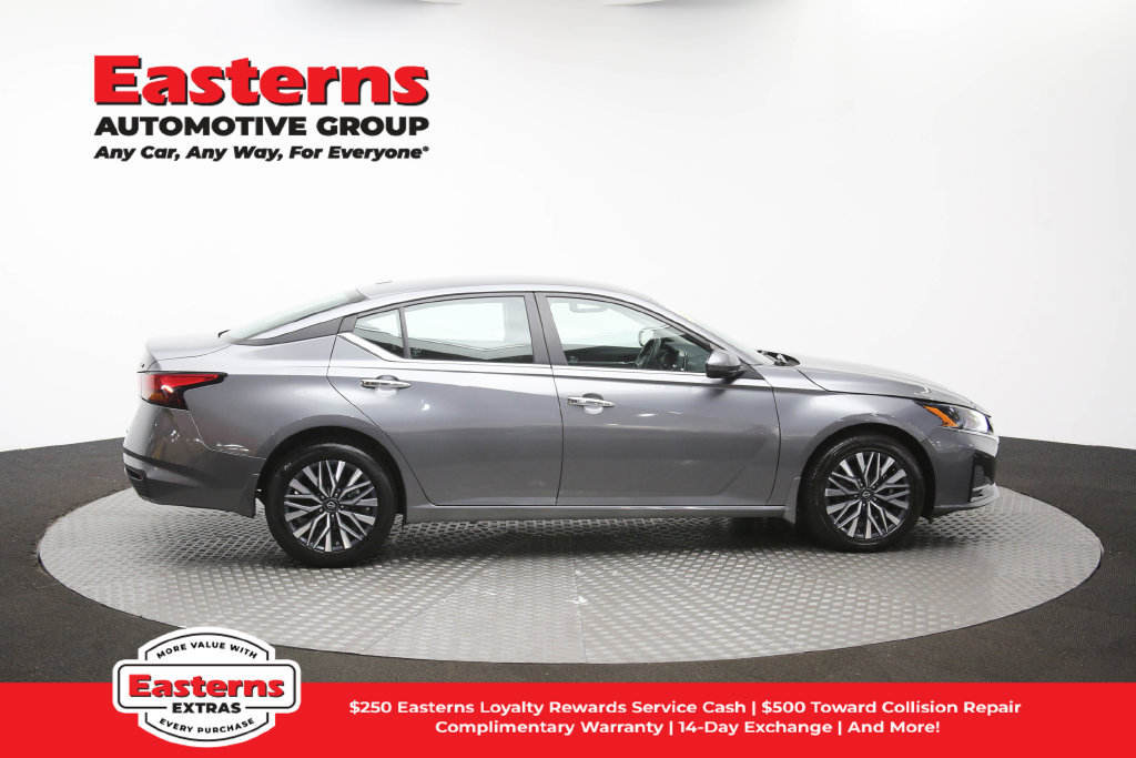 Used 2023 Nissan Altima 2.5 SV AWD/4WD image 45