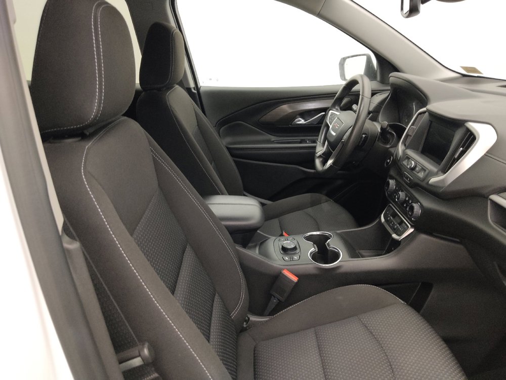 Used 2024 GMC Terrain SLE w/ Driver Convenience Package image 21