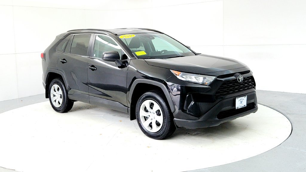 Certified 2021 Toyota RAV4 LE AWD/4WD image 7