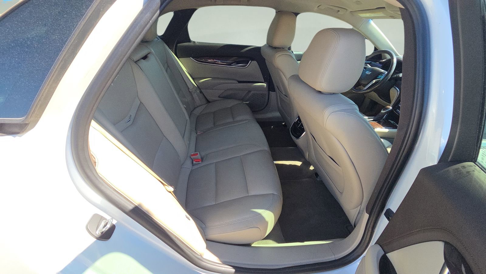 Used 2016 Cadillac XTS Luxury FWD image 17