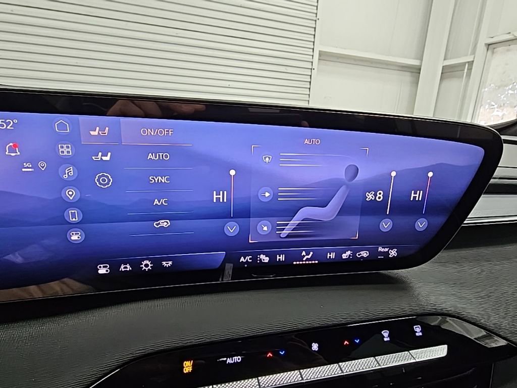 New 2025 Buick Enclave Sport Touring w/ Power Package image 14