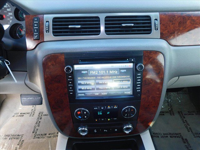 Used 2011 Chevrolet Tahoe LT w/ Luxury Package AWD/4WD image 21