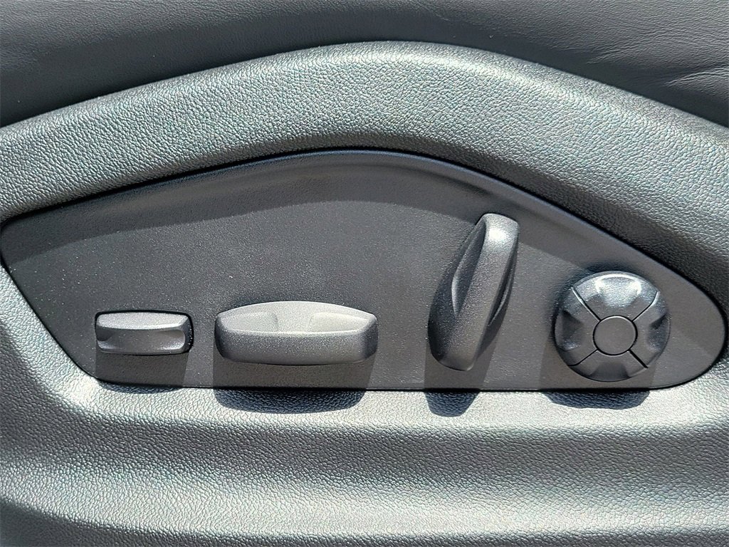 New 2025 Porsche Cayenne S image 29