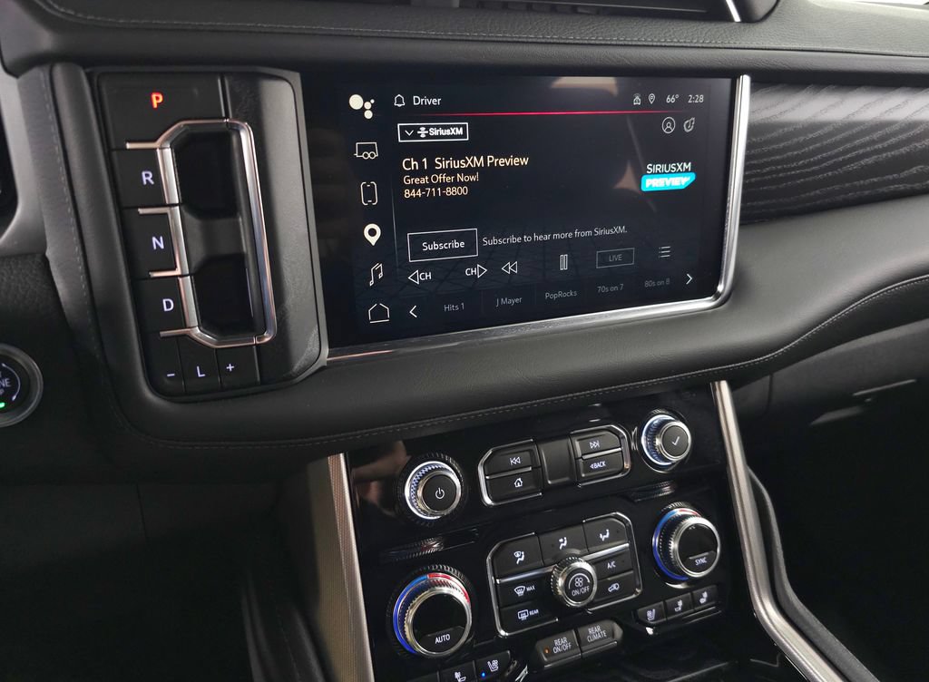 Used 2024 GMC Yukon Denali AWD/4WD image 25