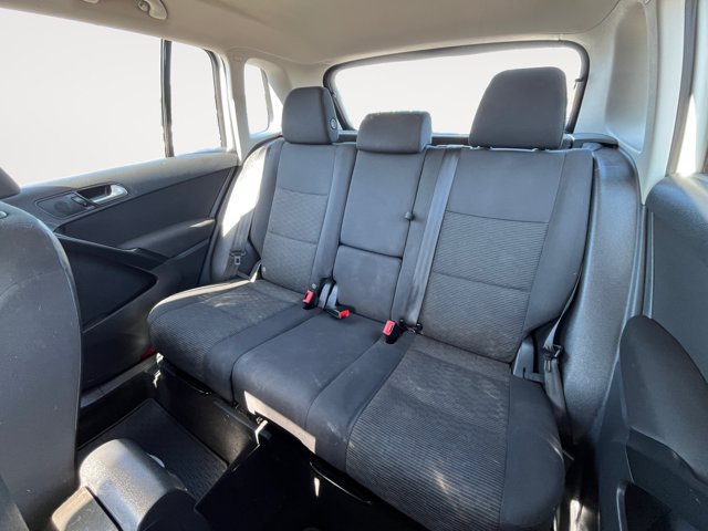 Used 2015 Volkswagen Tiguan S AWD/4WD image 16