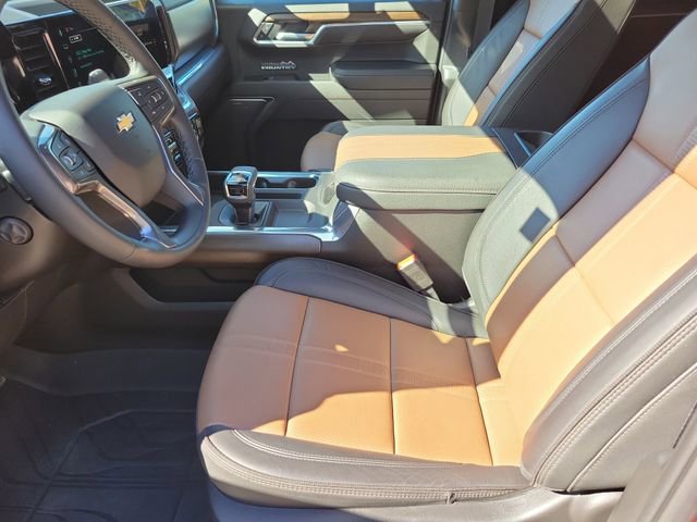 Used 2025 Chevrolet Silverado 1500 High Country AWD/4WD image 25