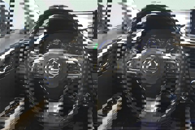 Used 2017 Lexus RX 450h AWD image 26