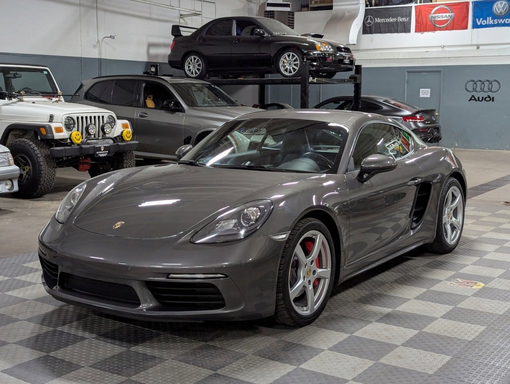 Used 2018 Porsche 718 Cayman S w/ Sport Chrono Package
