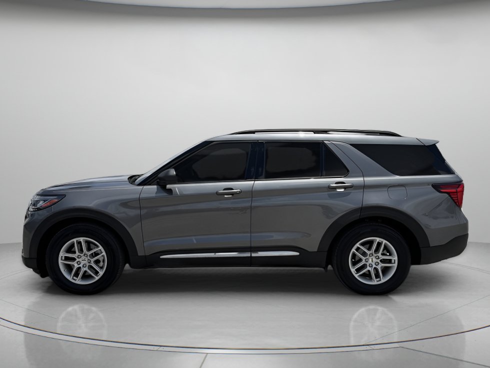 Certified 2025 Ford Explorer Active RWD image 5
