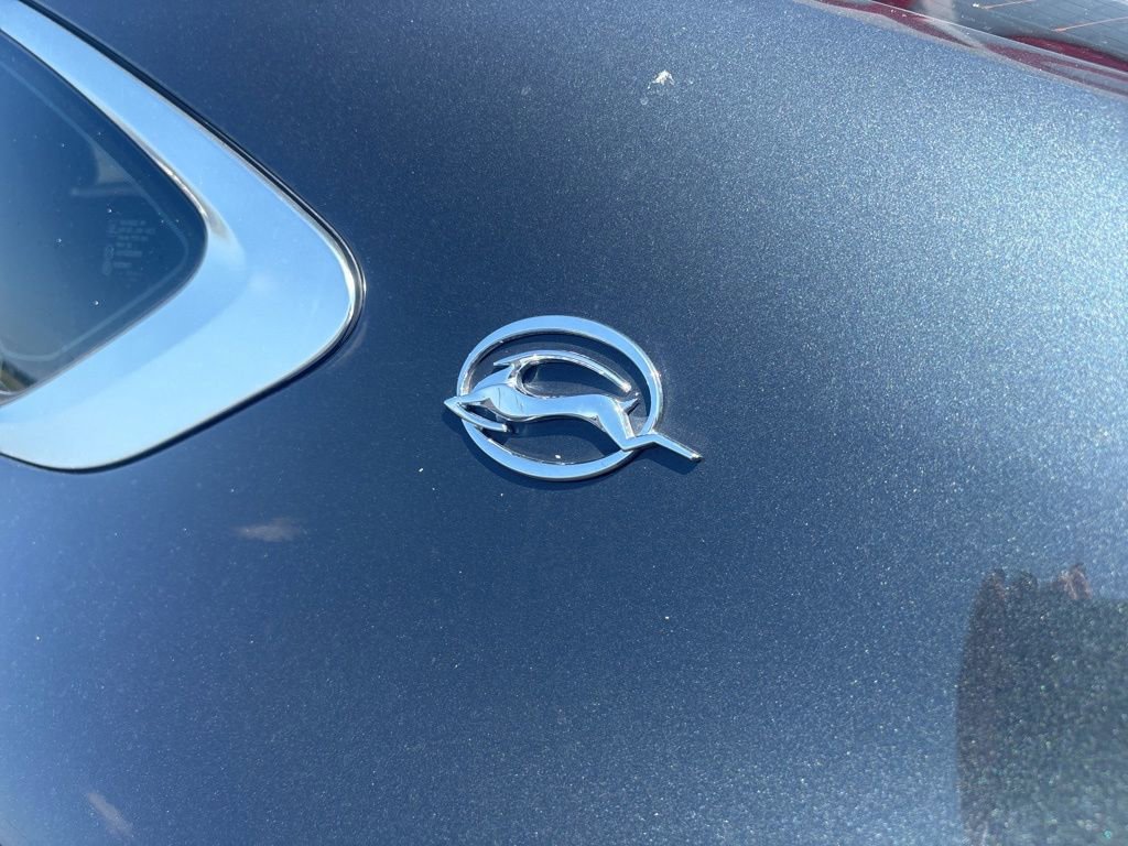 Used 2018 Chevrolet Impala LT FWD image 35