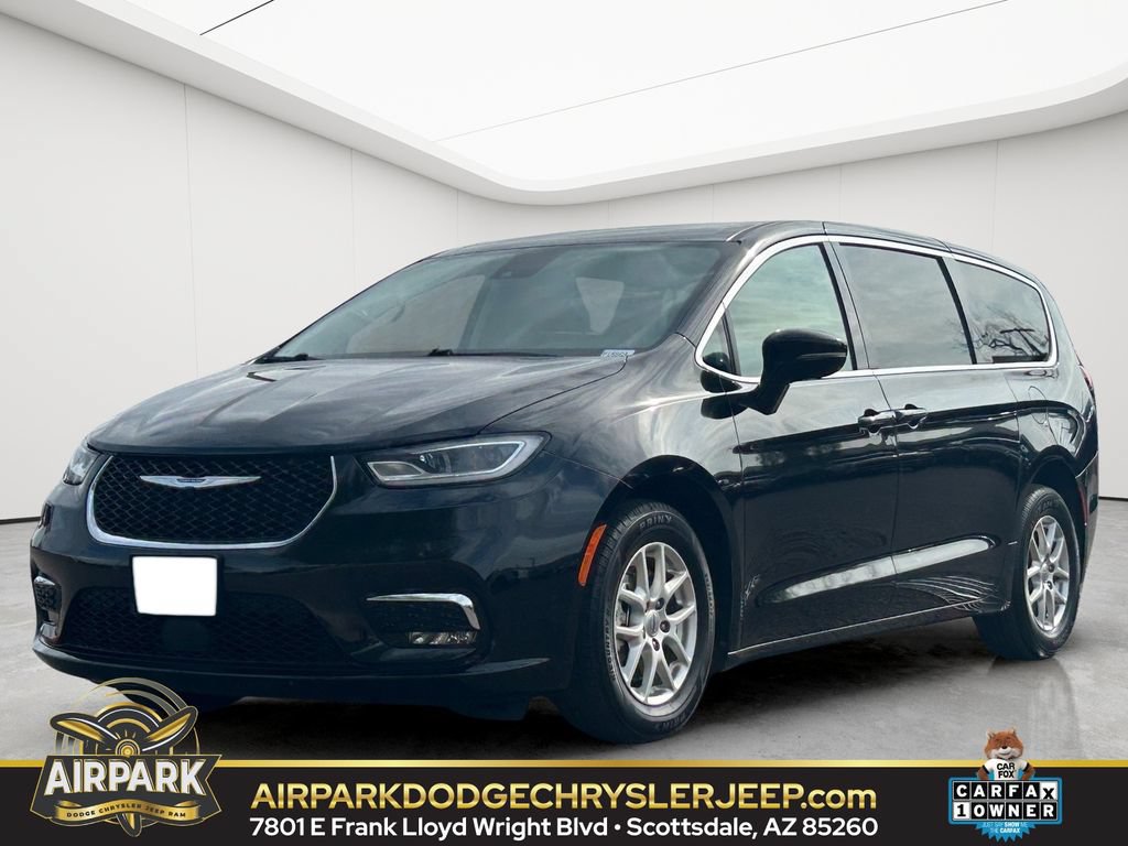 Certified 2024 Chrysler Pacifica Touring-L