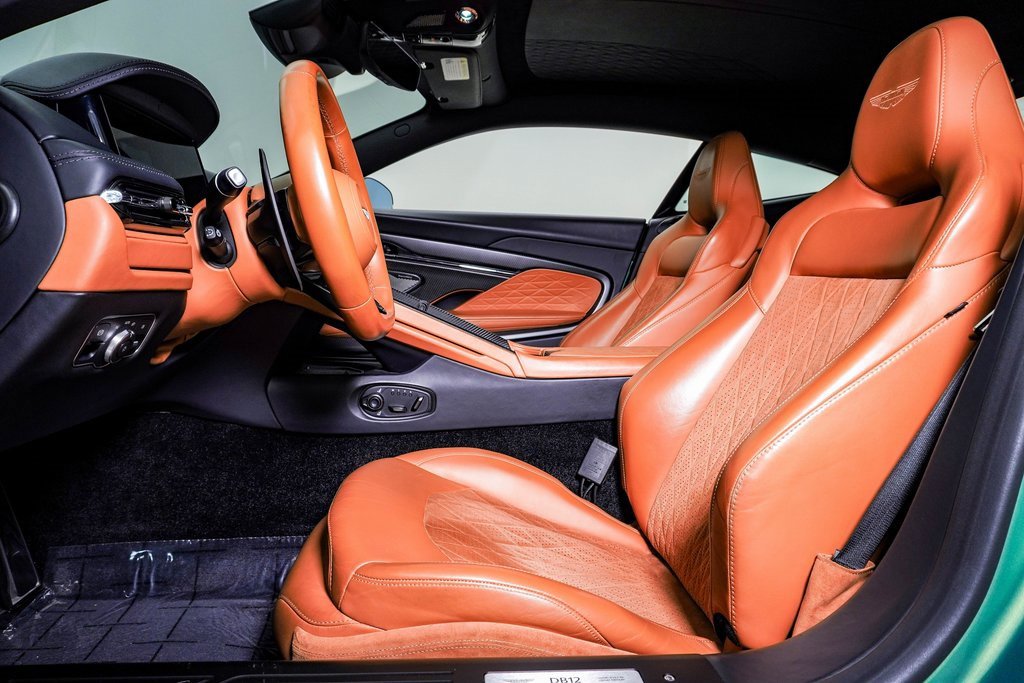 Used 2024 Aston Martin DB12 Coupe image 19