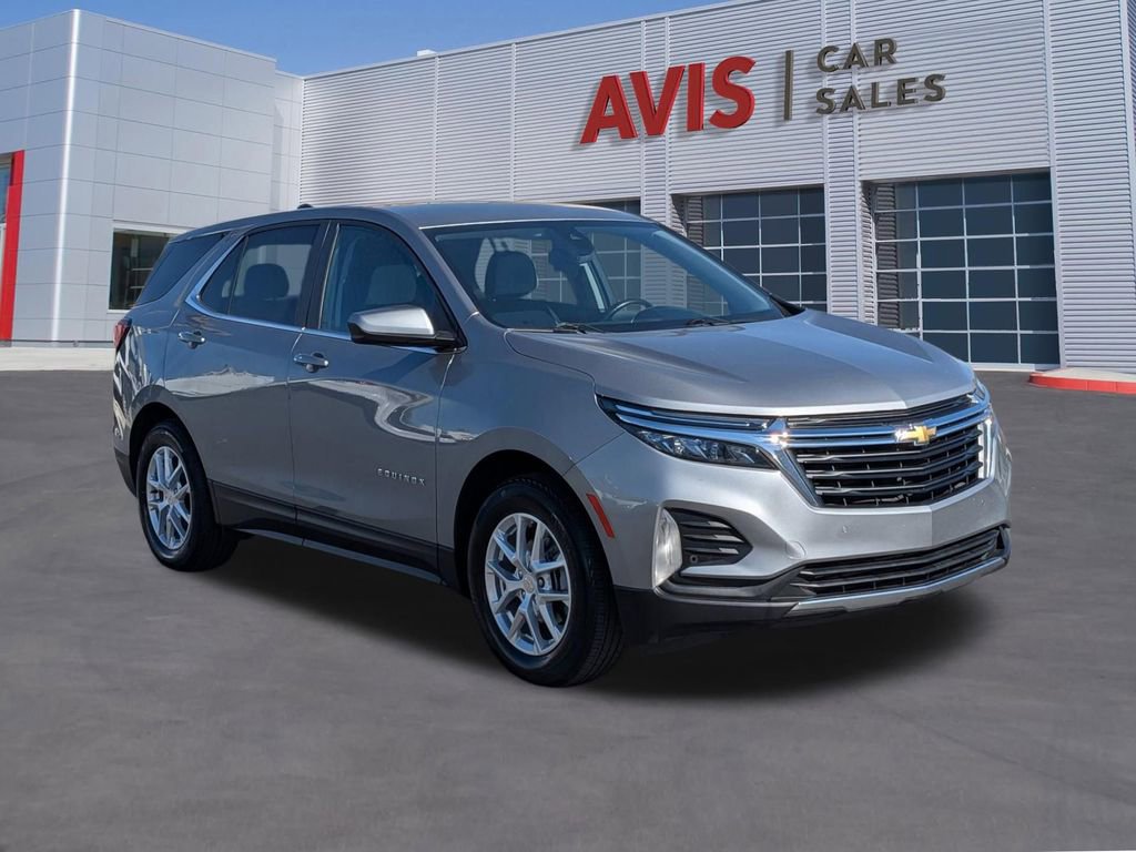 Used 2024 Chevrolet Equinox LT image 3