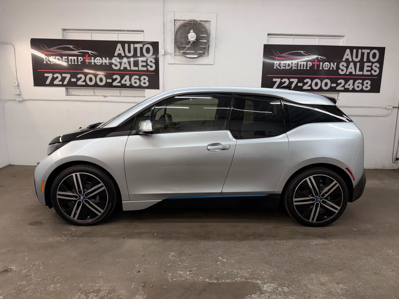 Used 2014 BMW i3 RWD image 2