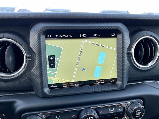 Used 2021 Jeep Gladiator Overland AWD/4WD image 24