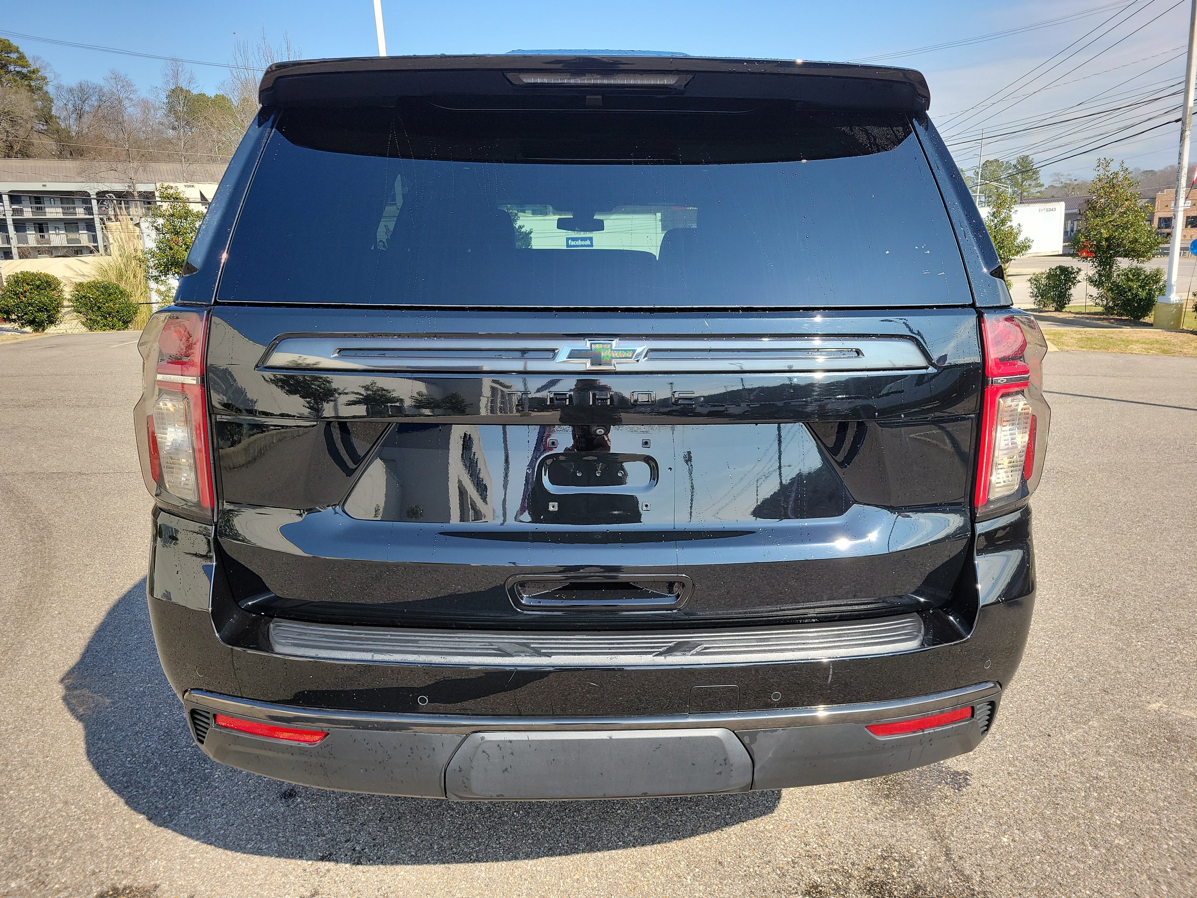 Used 2021 Chevrolet Tahoe Z71 w/ Luxury Package image 6