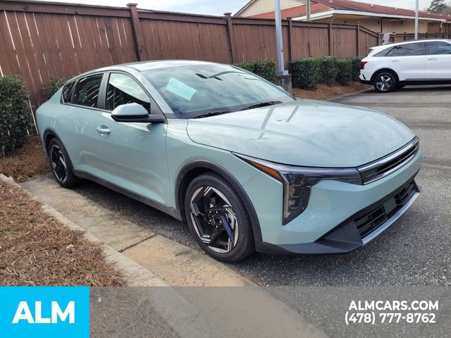 Used 2025 Kia K4 EX image 12