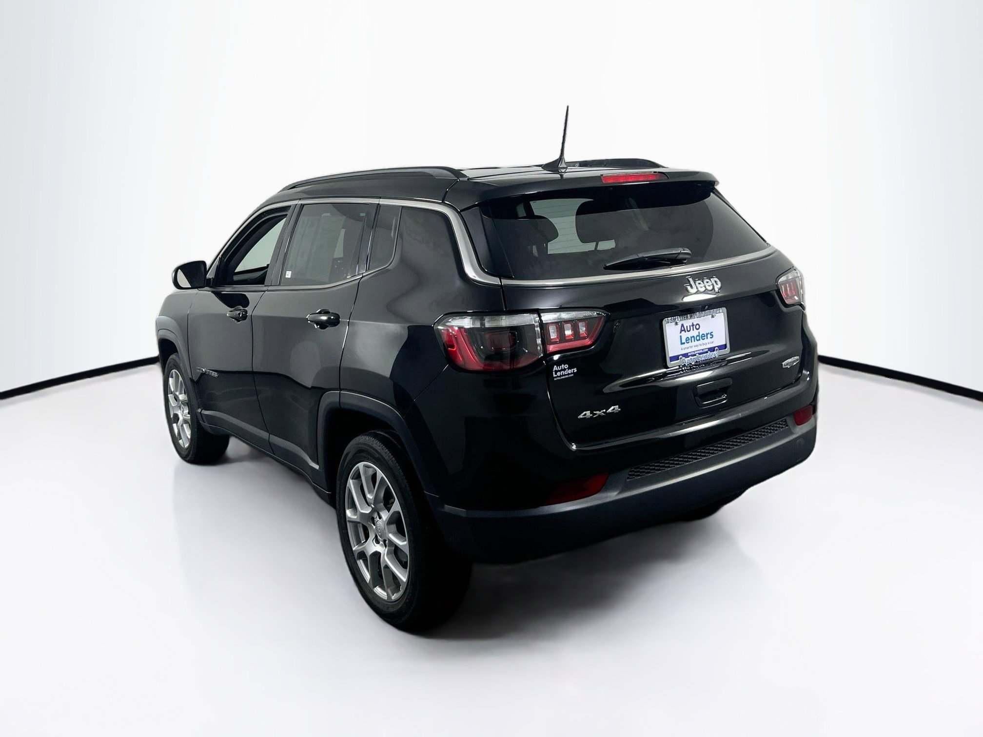 Used 2022 Jeep Compass Latitude image 7