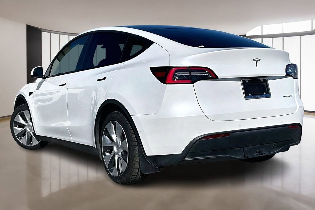 Used 2021 Tesla Model Y Long Range image 4