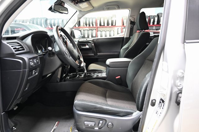 Used 2024 Toyota 4Runner TRD Off-Road image 10