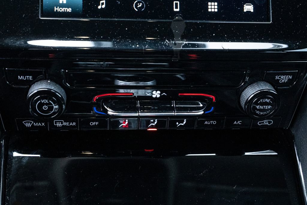 Used 2023 Jeep Grand Cherokee L Laredo w/ Trailer Tow Group (B) image 27