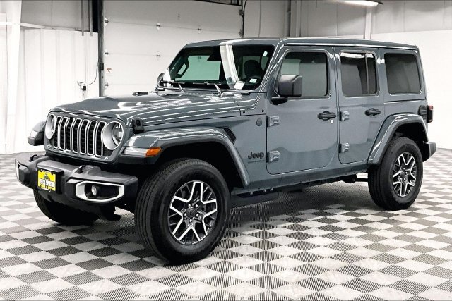 Used 2026 Jeep Wrangler Unlimited Sahara AWD/4WD image 12