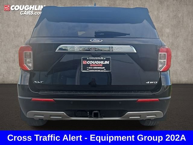 Used 2021 Ford Explorer XLT w/ Equipment Group 202A image 7