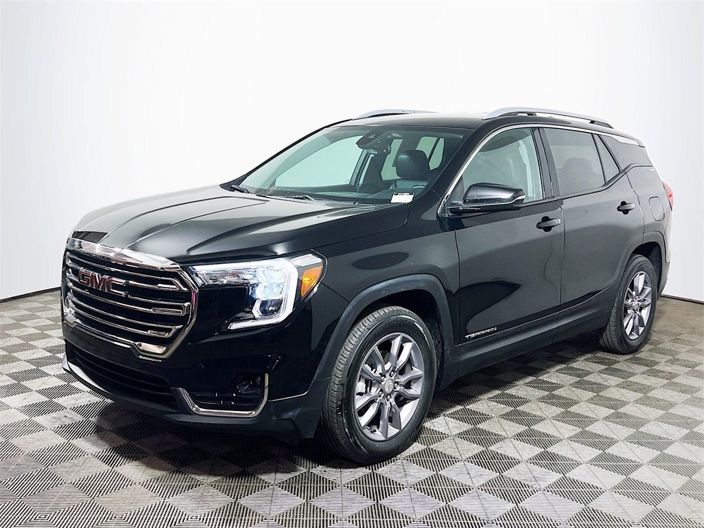 Used 2023 GMC Terrain SLT image 4